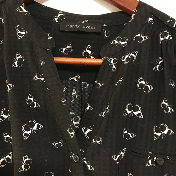 Mandy Evans sleeveless blouse, Size L, black with butterfly pattern - Picture 3 of 3